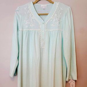 NWT! Miss Elaine Cuddleknit Nightgown - Size M